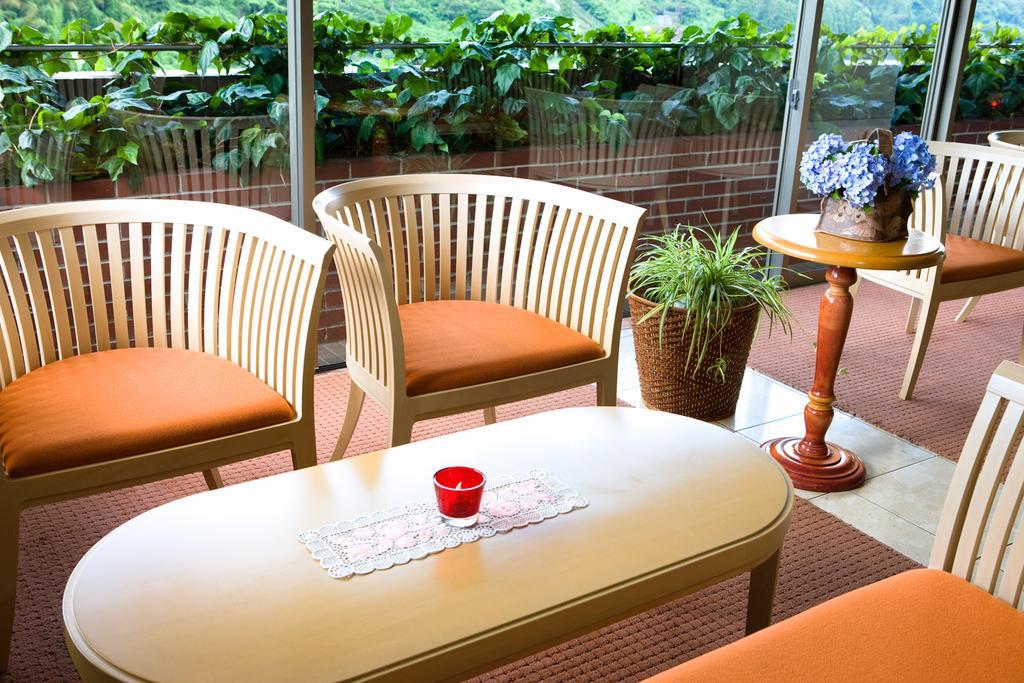 Shinshiyo Hotel Hita Luaran gambar