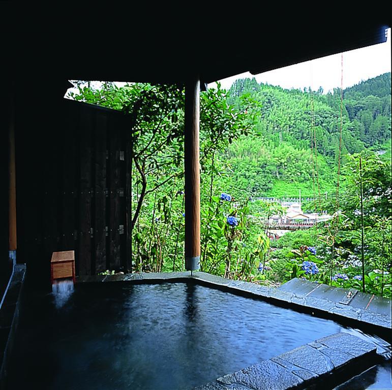 Shinshiyo Hotel Hita Luaran gambar